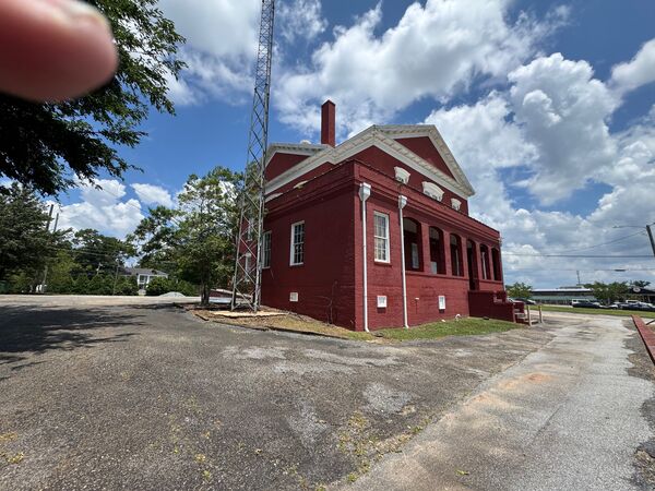 Historic Courthouse exterior photo 03