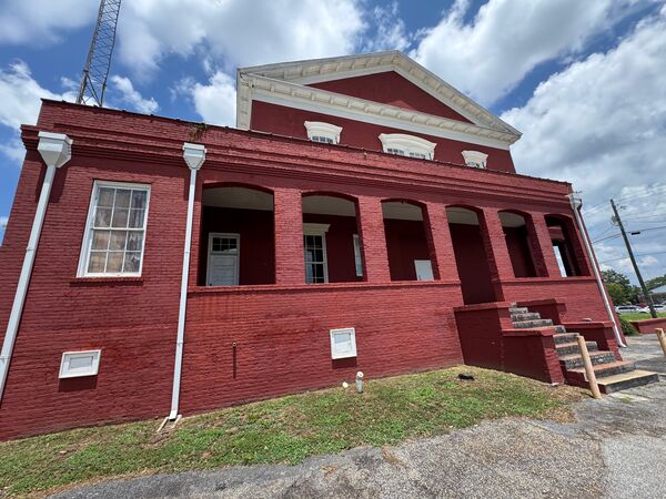 Historic Courthouse exterior photo 04