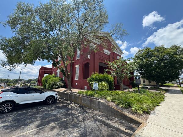 Historic Courthouse exterior photo 08