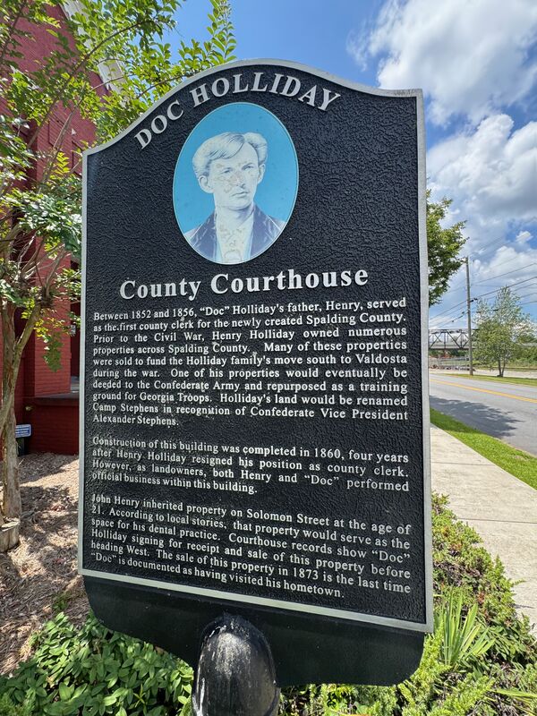 Historic Courthouse exterior photo 09