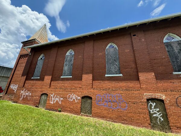 Heck Chapel exterior photo 05