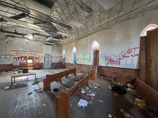 Heck Chapel interior photo 13