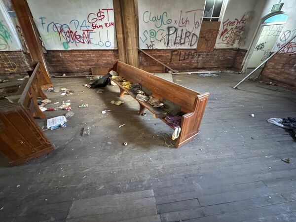 Heck Chapel interior photo 24