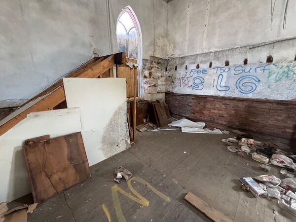 Heck Chapel interior photo 28